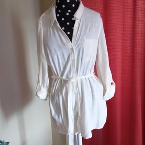 Hippie Rose off white blouse size medium